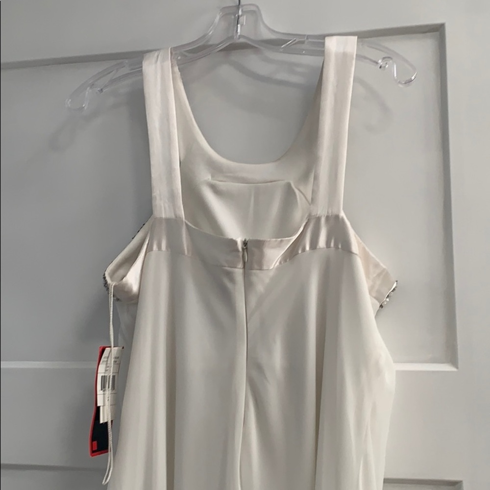 Dress - Picture 4 of 5